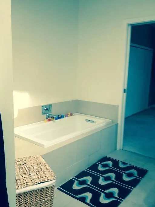 Luxe In Hollywood Hills- Modern Oasis, Pool 5 Min To Sunset Villa Los Angeles Holiday home
