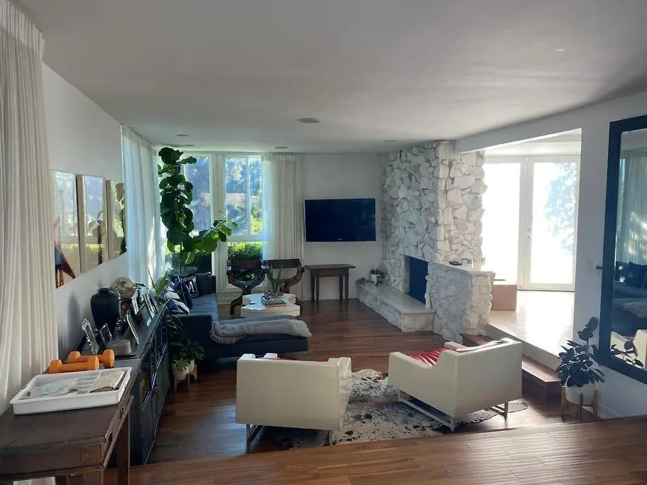 Luxe In Hollywood Hills- Modern Oasis, Pool 5 Min To Sunset Villa Los Angeles Holiday home